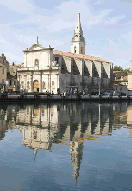 Chiesa in Camargue